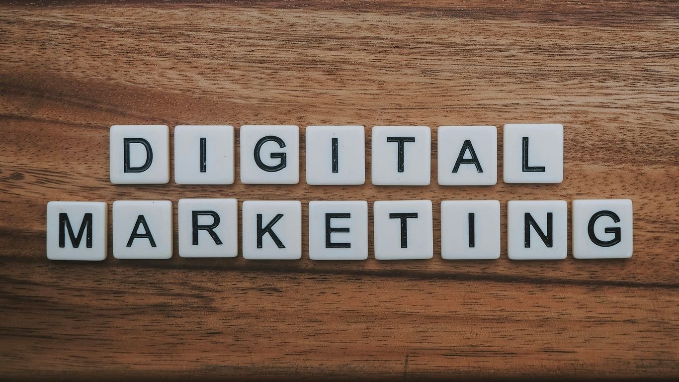 How to select a reliable QR code generator for your small business